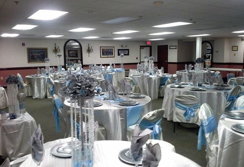 فندق Plantation Inn & Suites Jackson