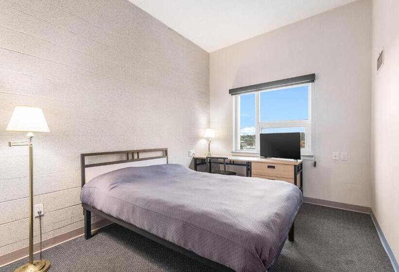 فندق Residence & Conference Centre   Hamilton