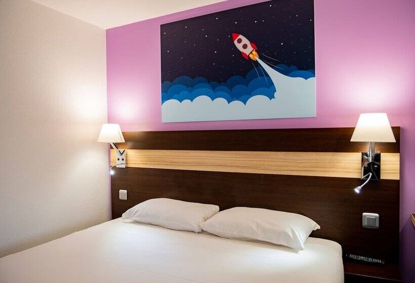 ホテル Restaurant La Chaumiere Les Mureaux   Flins