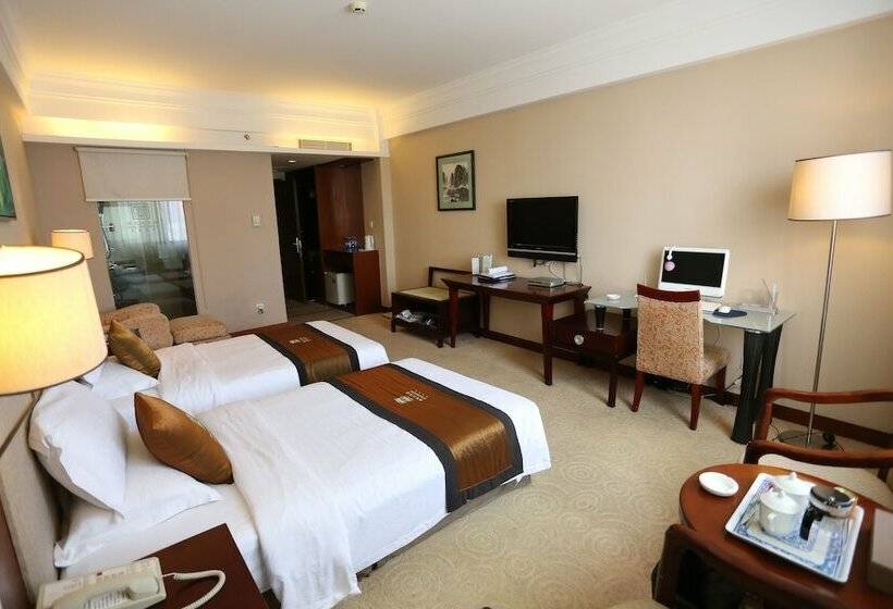 בית מלון כפרי Royal Crown