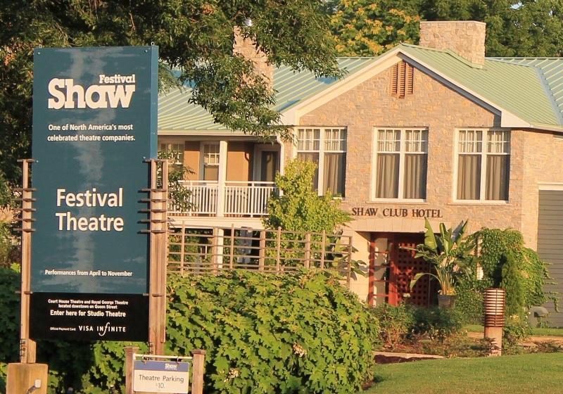 Отель The Shaw Club