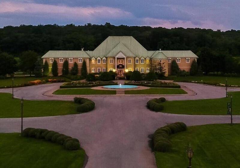 Отель The Shaw Club