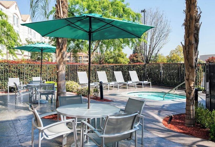 酒店 Springhill Suites Bakersfield