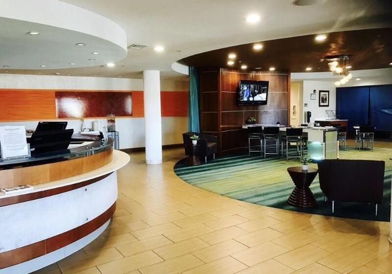 فندق Springhill Suites By Marriott Madera