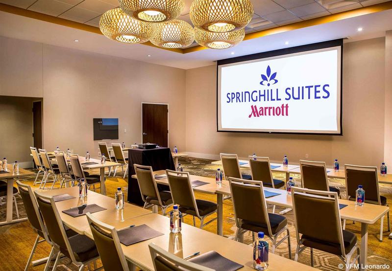هتل Springhill Suites By Marriott Oceanside Beach