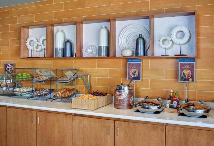 فندق Springhill Suites By Marriott Saginaw