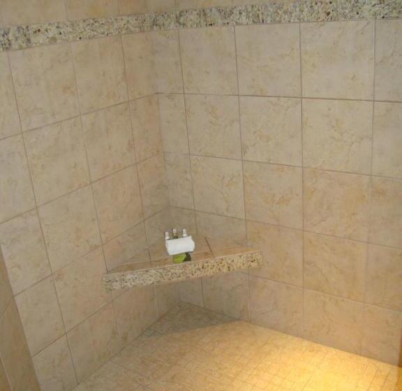 هتل Stonecreek Lodge