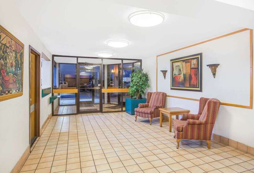 فندق Super 8 By Wyndham Blytheville