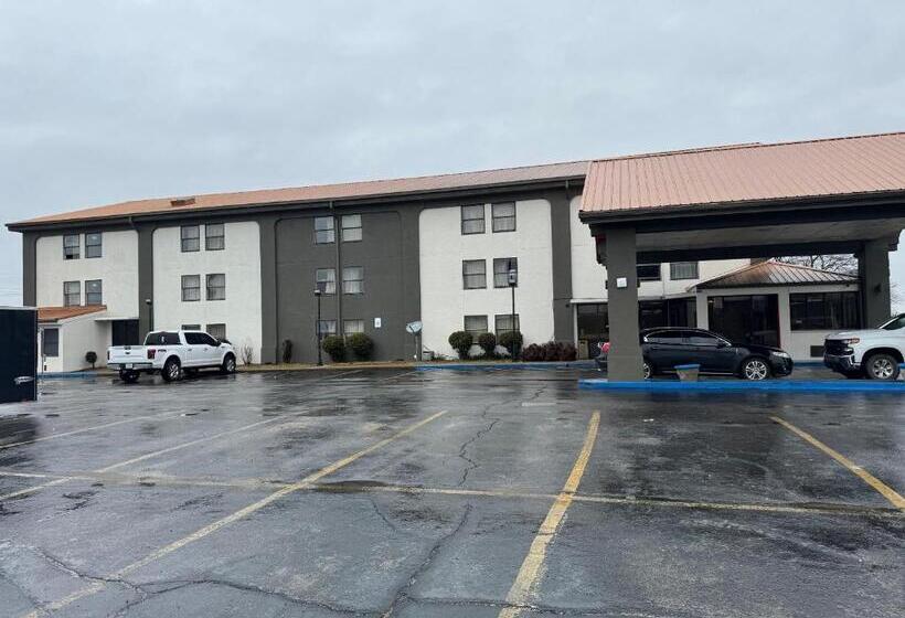 فندق Super 8 By Wyndham Blytheville