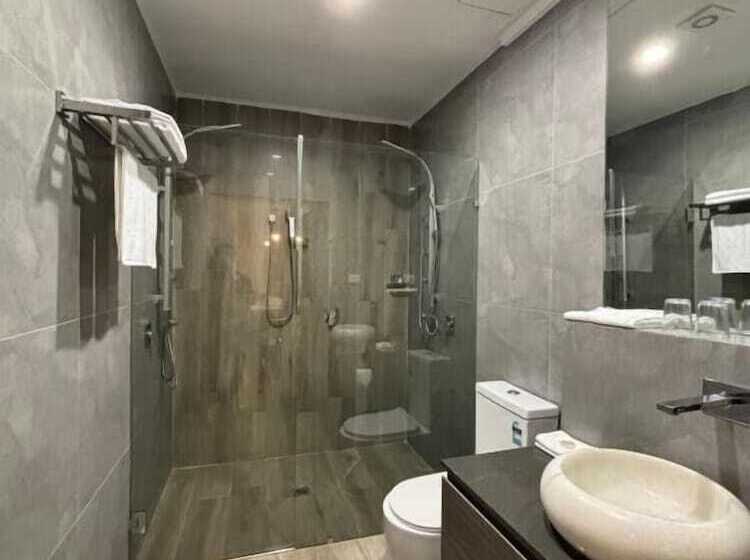 هتل Sydney Riseon