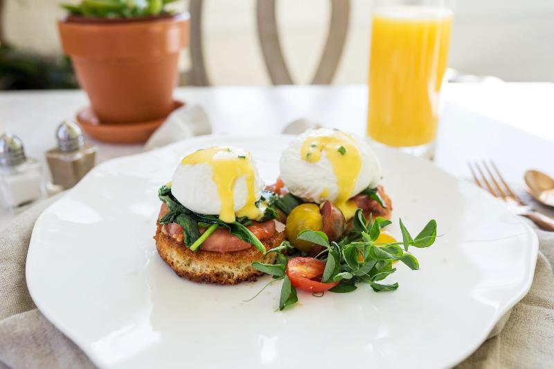 The Historic Cavalier Hotel And Beach Club Autograph Collection