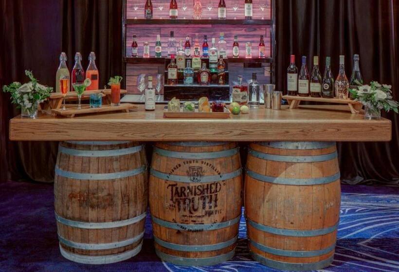 The Historic Cavalier Hotel And Beach Club Autograph Collection