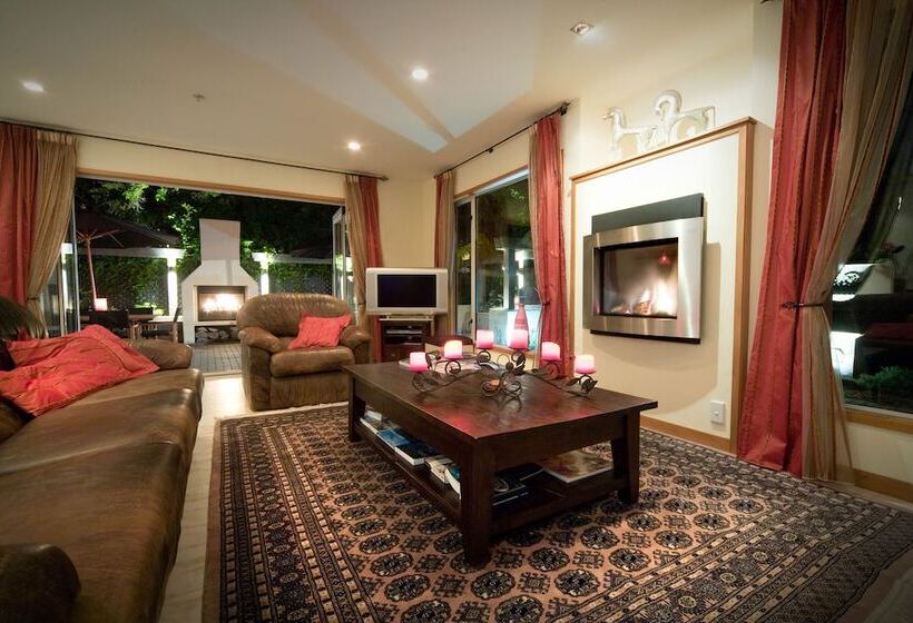 ホテル The Classic Villa