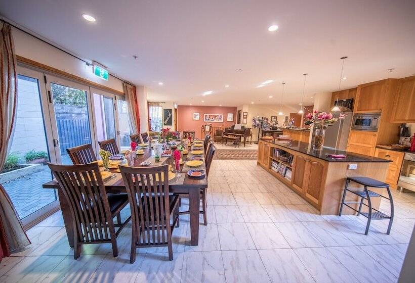 ホテル The Classic Villa