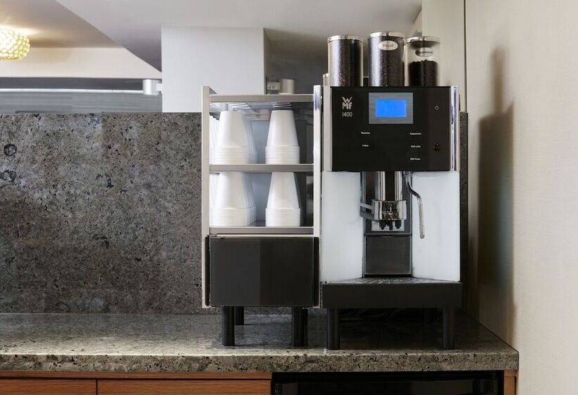 The Jewel Hotel, New York