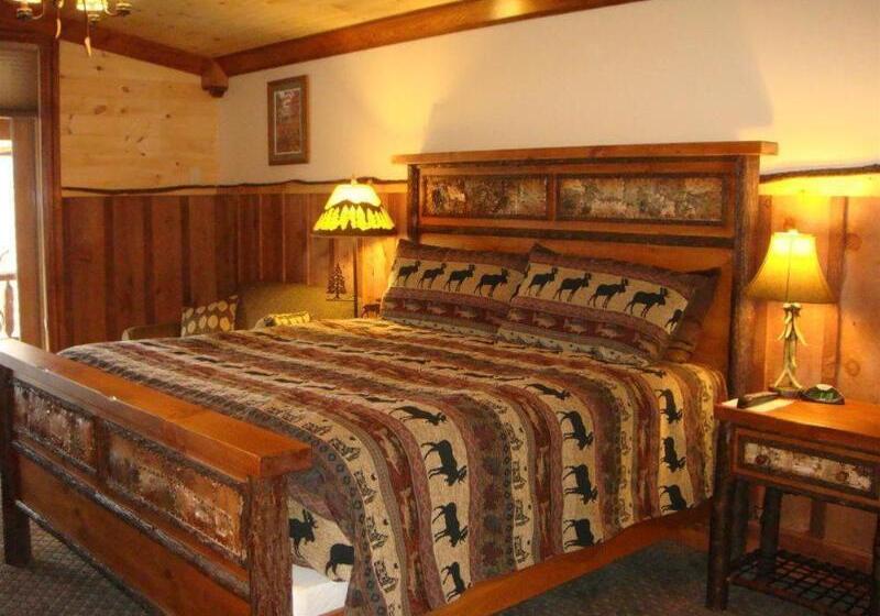 Отель The Lodges At Cresthaven