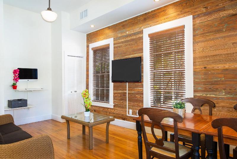 فندق Southernmost Inn Adult Exclusive