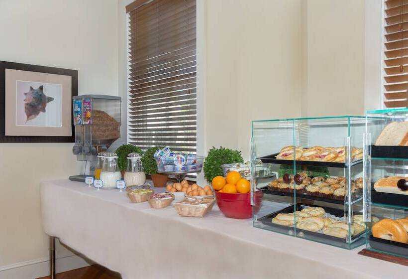 فندق Southernmost Inn Adult Exclusive