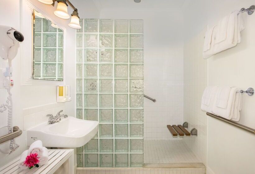 בית מלון כפרי Southernmost Inn Adult Exclusive