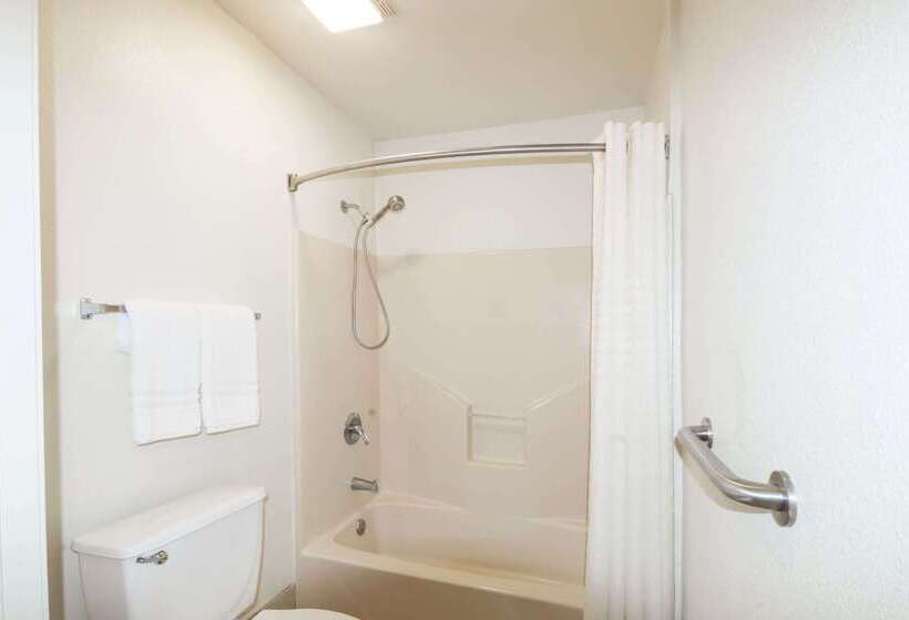 فندق Travelodge By Wyndham Temple