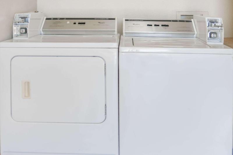 فندق Travelodge By Wyndham Temple