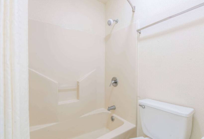 فندق Travelodge By Wyndham Temple