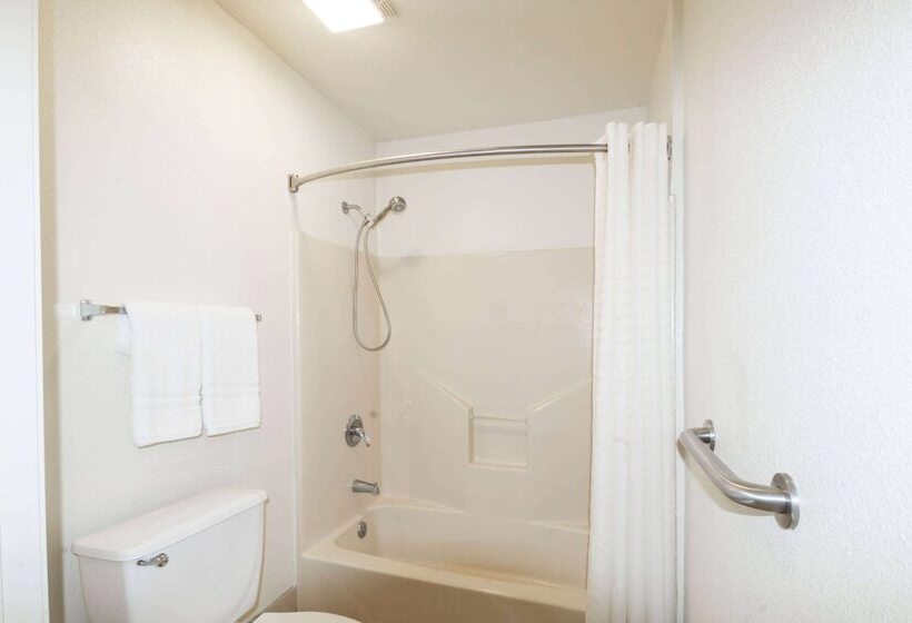 فندق Travelodge By Wyndham Temple