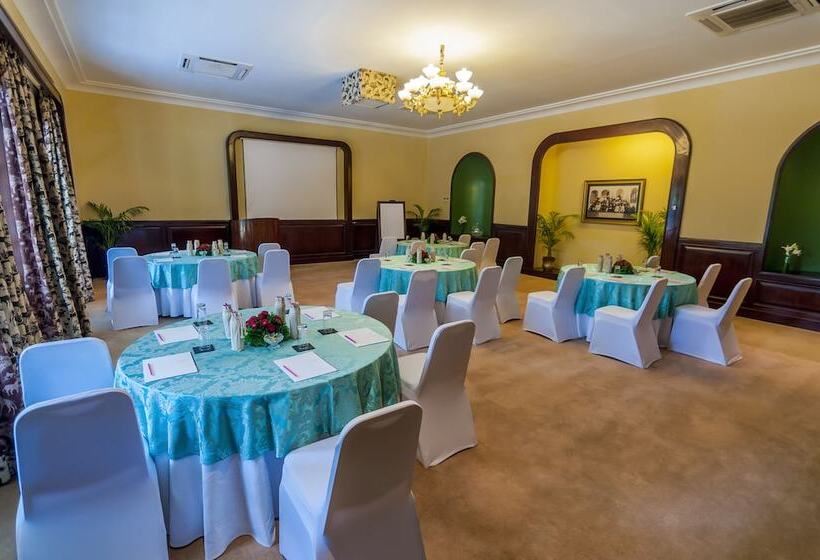 فندق Sawai Madhopur Lodge   Ihcl Seleqtions