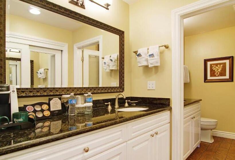 Отель Wayside Inn