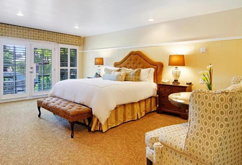 Отель Wayside Inn