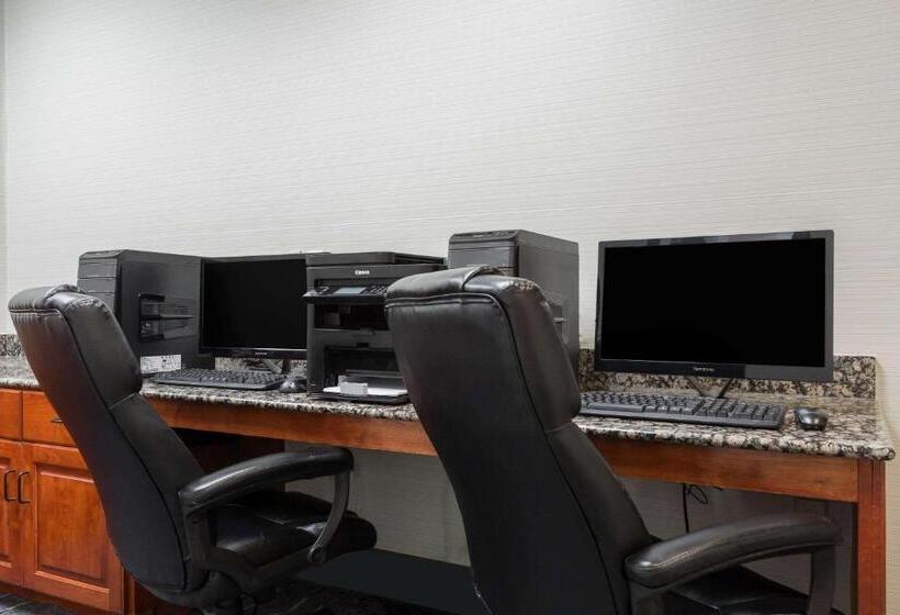 Отель Wingate By Wyndham Chesapeake