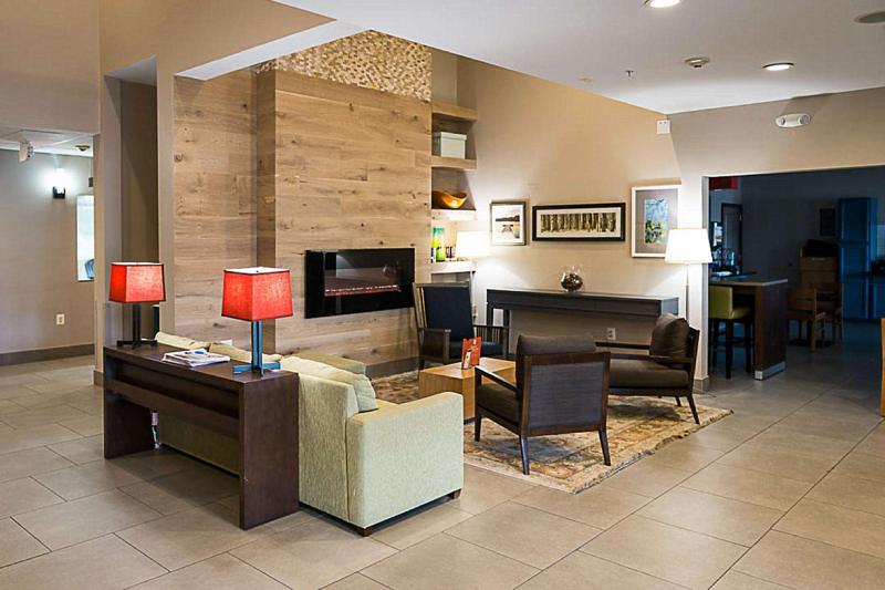 ホテル Wingate By Wyndham Waldorf   Washington Dc Area