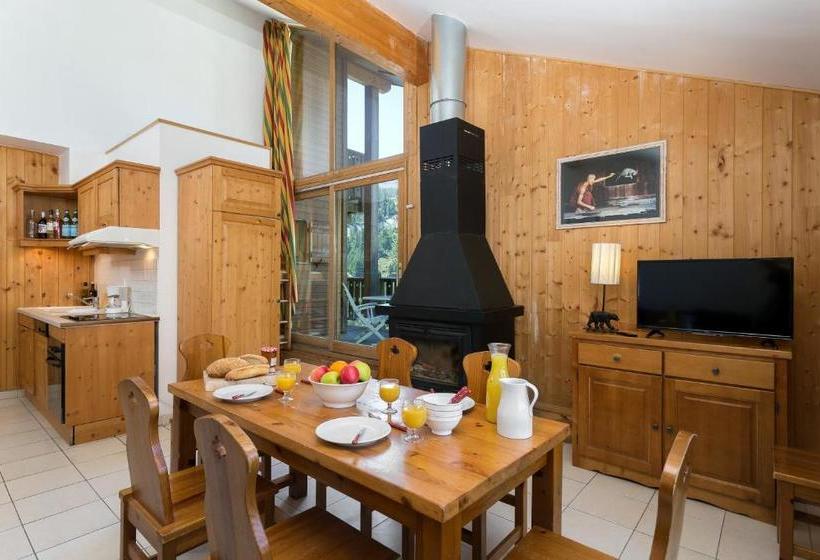 Madame Vacances Les Chalets D Isola