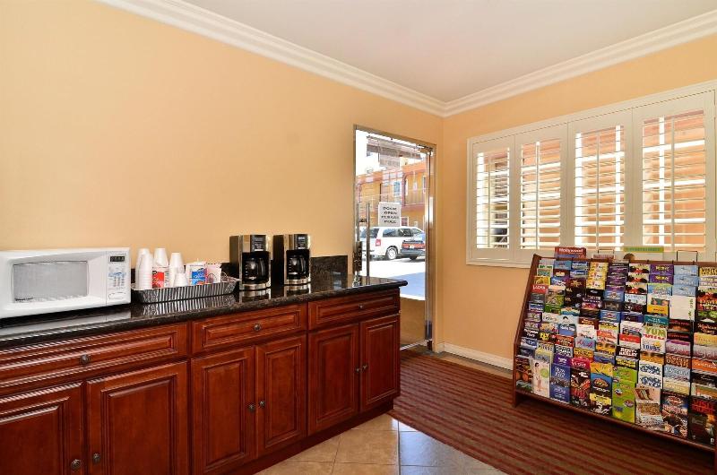 Motel 6 Los Angeles, Ca  Downtown