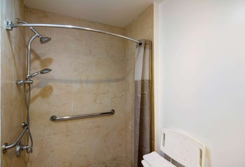 Motel 6 Monterey Park