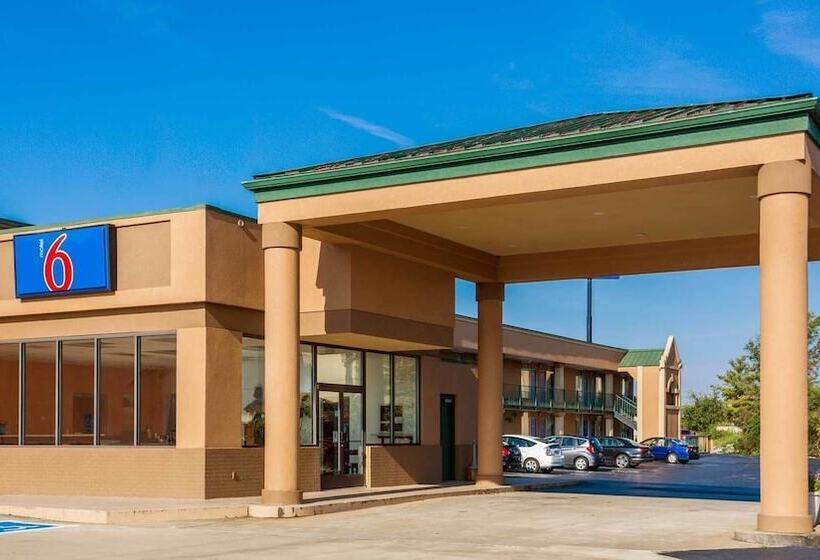 Motel 6 Clarksville, Tn