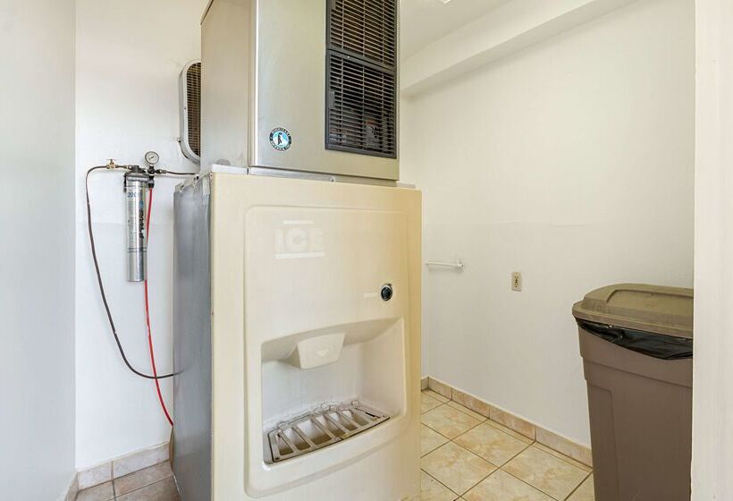 Motel 6el Paso, Tx  Airport  Fort Bliss