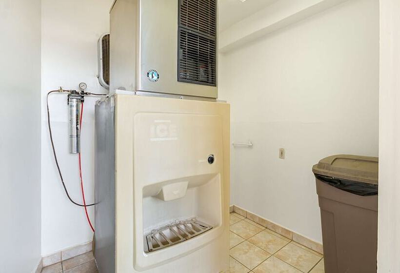 Motel 6el Paso, Tx  Airport  Fort Bliss