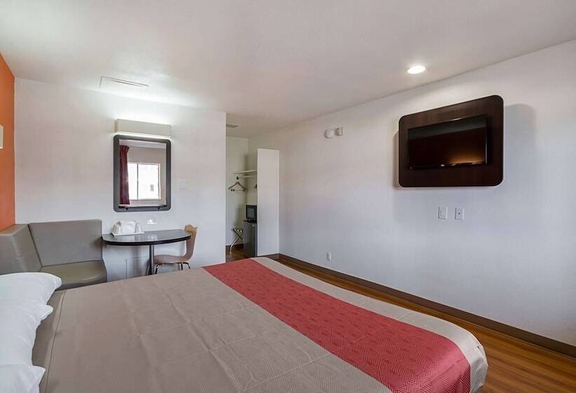 Motel 6el Paso, Tx  Airport  Fort Bliss