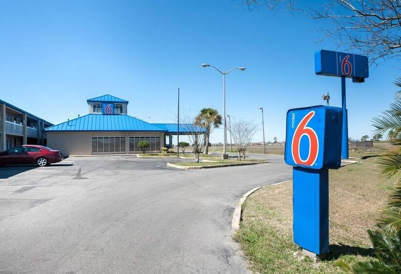 Motel 6jennings, La