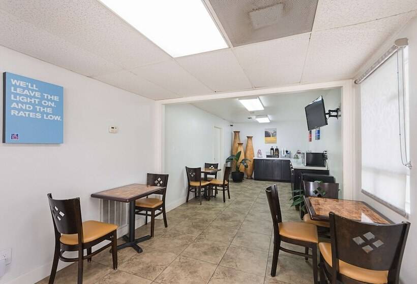 Motel 6livingston, Tx