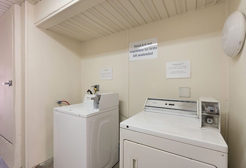 Motel 6livingston, Tx