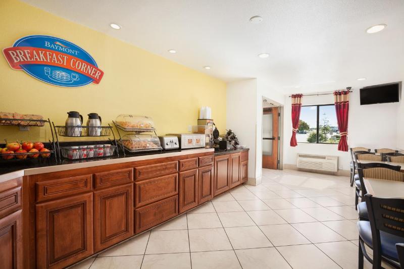 فندق على الطريق Baymont By Wyndham Anderson