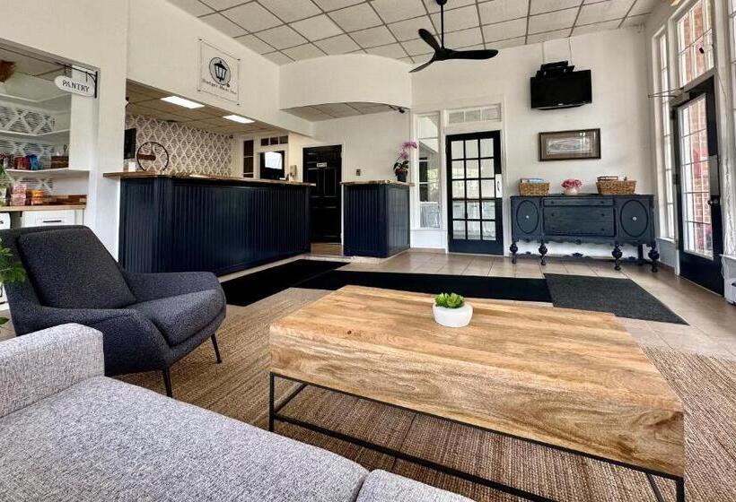 מוטל Budget Host East End Hotel In Riverhead