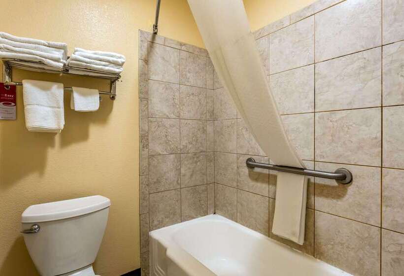 فندق على الطريق Econo Lodge Inn & Suites