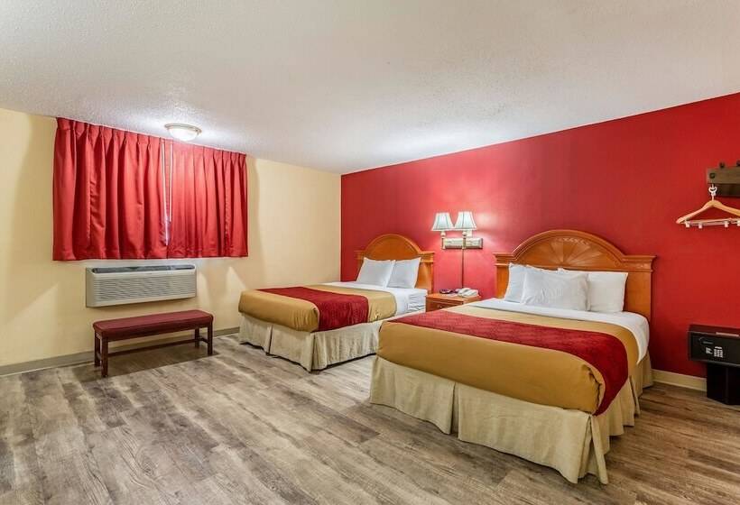 فندق على الطريق Econo Lodge Inn & Suites