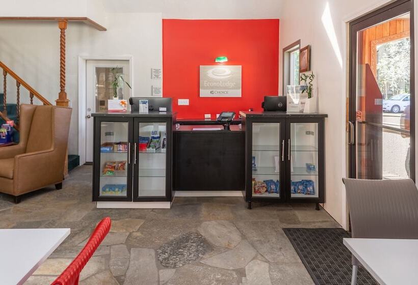 汽车旅馆 Econo Lodge Inn & Suites Heavenly Village Area