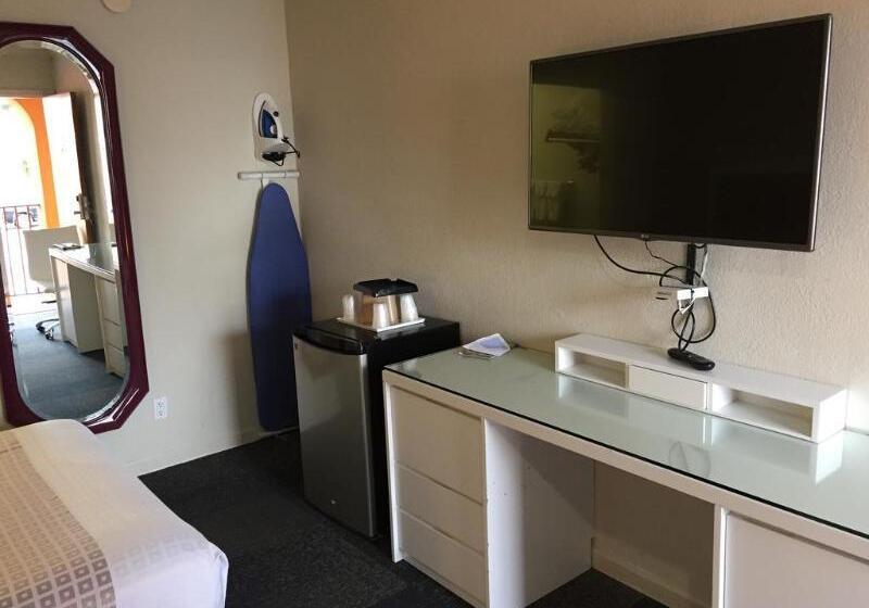 مُتل Inn At Golden Gate