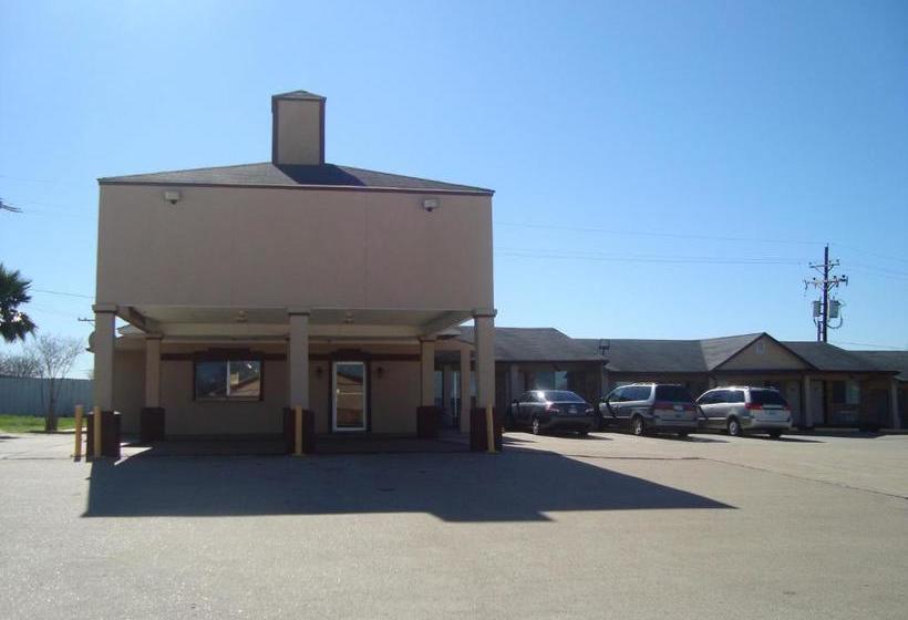 Мотель Navasota Inn
