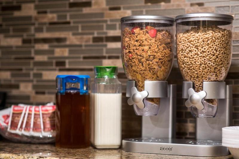 모텔 Nite Inn At Universal City Walking Distance To Universal Studios Hollywood